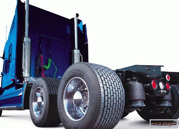 Гуме на камиону су под великим оптерећењем, а стога морају имати квалитетне карактеристике