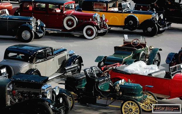 Неке старинске аутомобиле могу се видети само на изложбама.