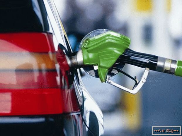 Веома је важно користити квалитетно гориво за аутомобил.