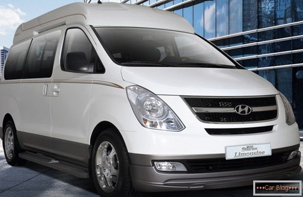Дизелски минибус из Кореје Хиундаи Гранд може бити замена за минибусе