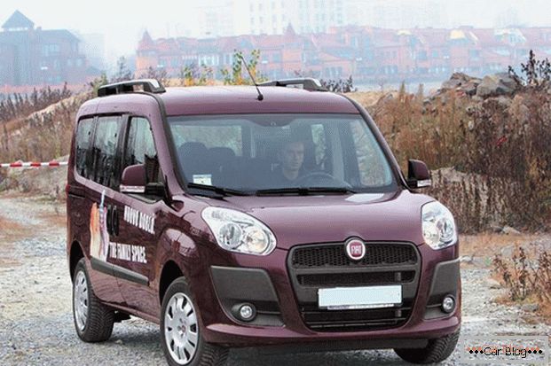 ФИАТ Добло аутомобил в пассажирском варианте может быть оснащён 7 сиденьями